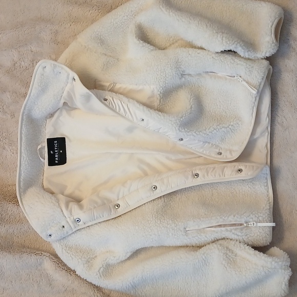 Fabletics Teddy Jacket - Picture 2 of 5